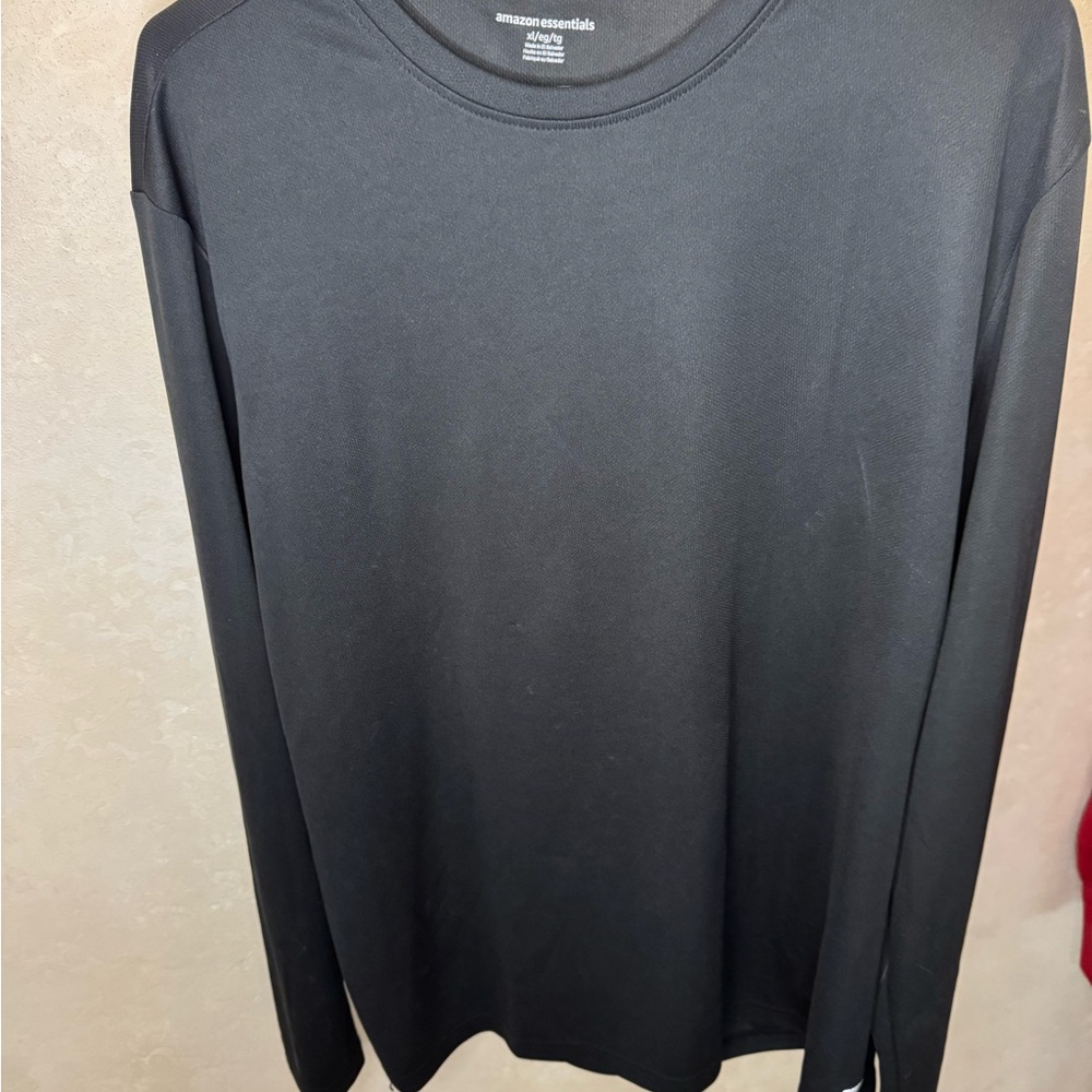 Amazon Essentials Men's Black Long Sleeve Crewneck Tee